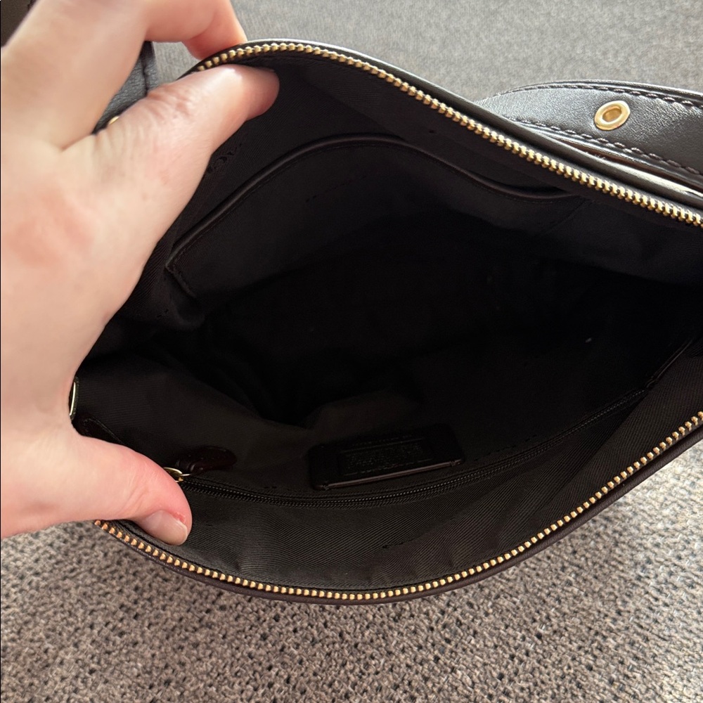 Coach Signature Tan and Brown Shoulder Bag - Picture 4 of 8